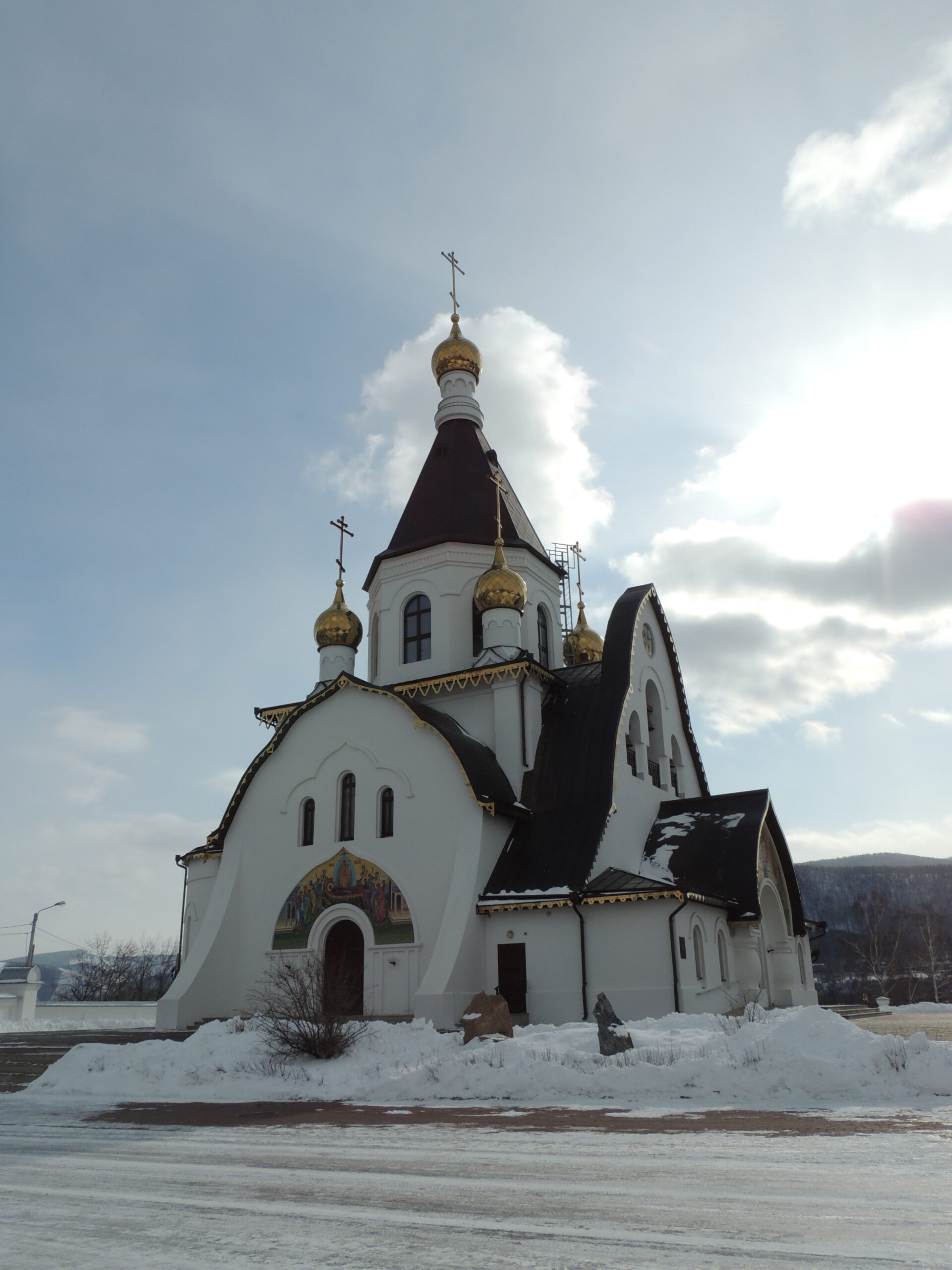 Свято-Успенский монастырь в п. Удачный