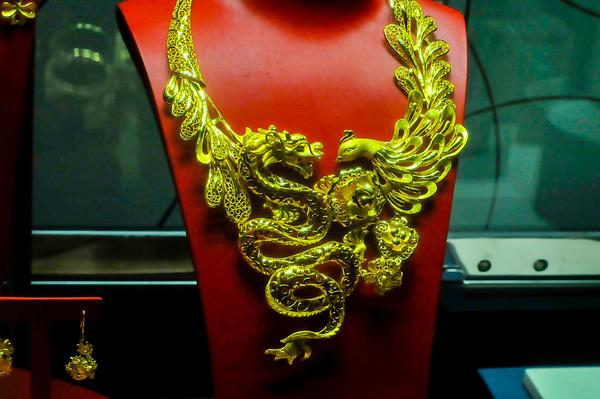 Luxury по-китайски, или прилавки ювелирных в&nbsp;Гонконге